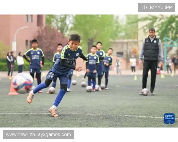 “青少年足球基层推广不断发力，基层青训蓬勃发展”